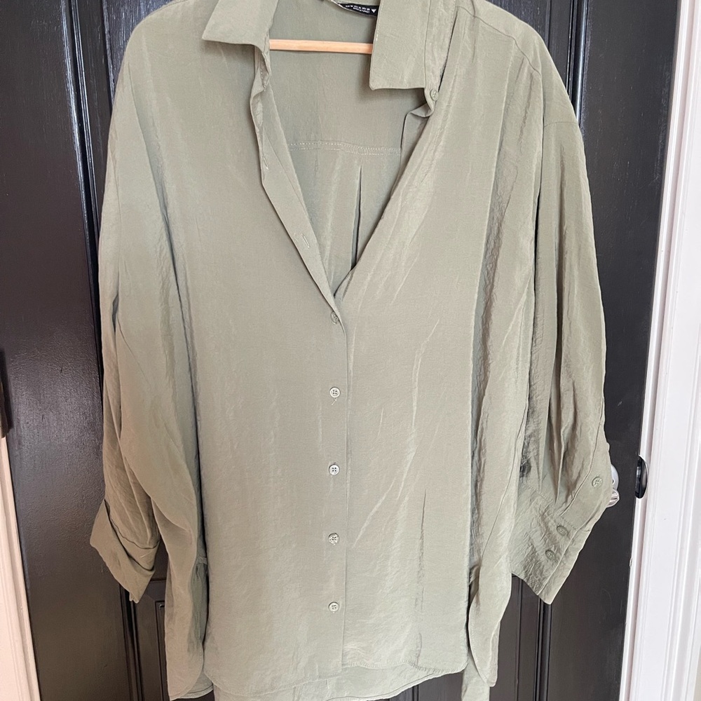 Zara Light Green Button-Down Shirt